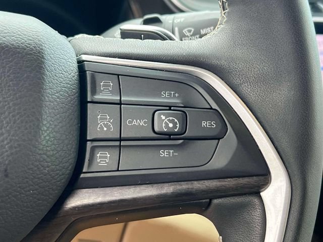 Certified 2024 Jeep Grand Cherokee Limited w/ Black Appearance Package AWD/4WD image 26