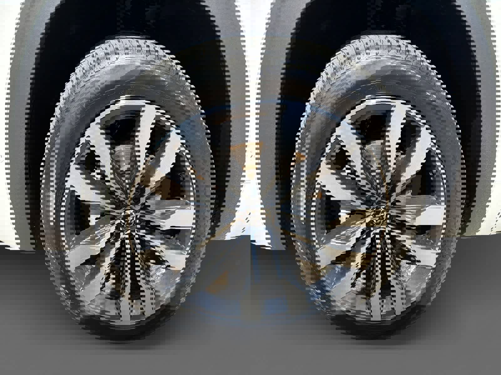 Used 2023 Volkswagen Atlas SEL Premium image 8