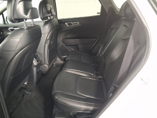 Used 2024 Kia Sportage EX FWD image 22