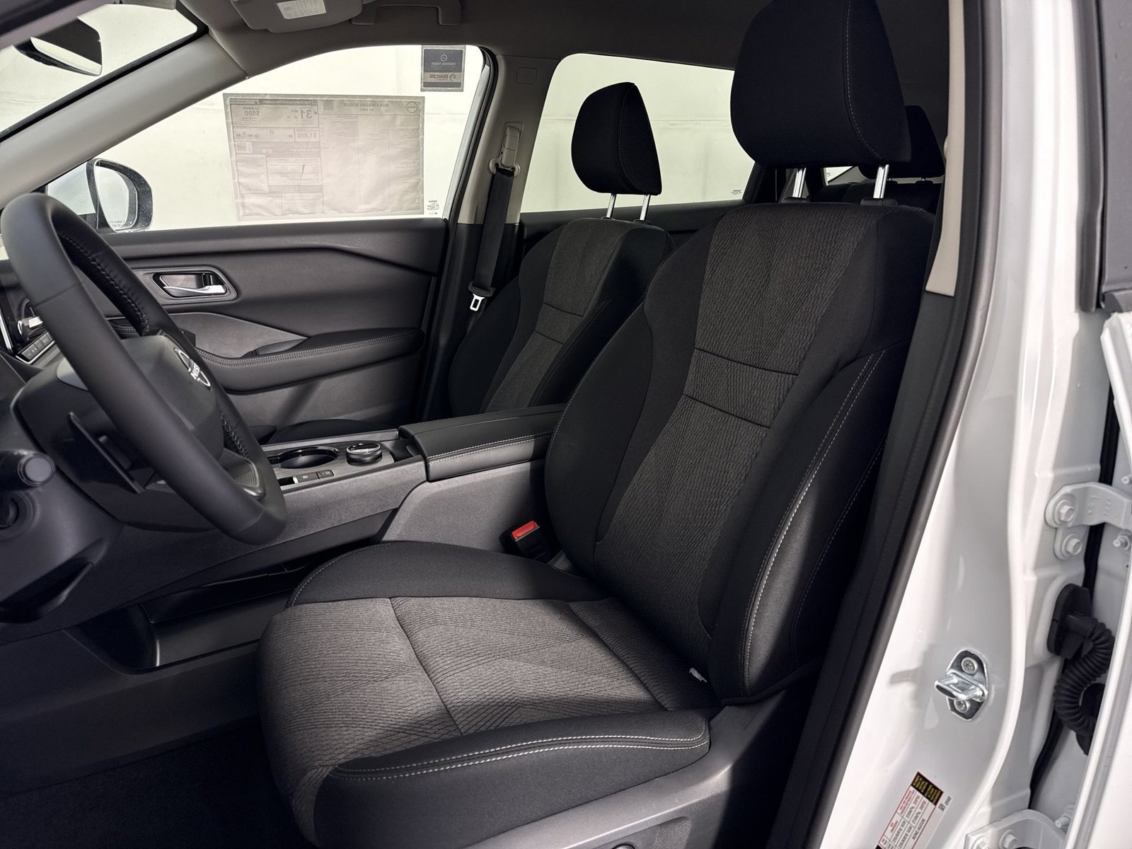 New 2026 Nissan Rogue SV w/ Cold Weather Package AWD/4WD image 18