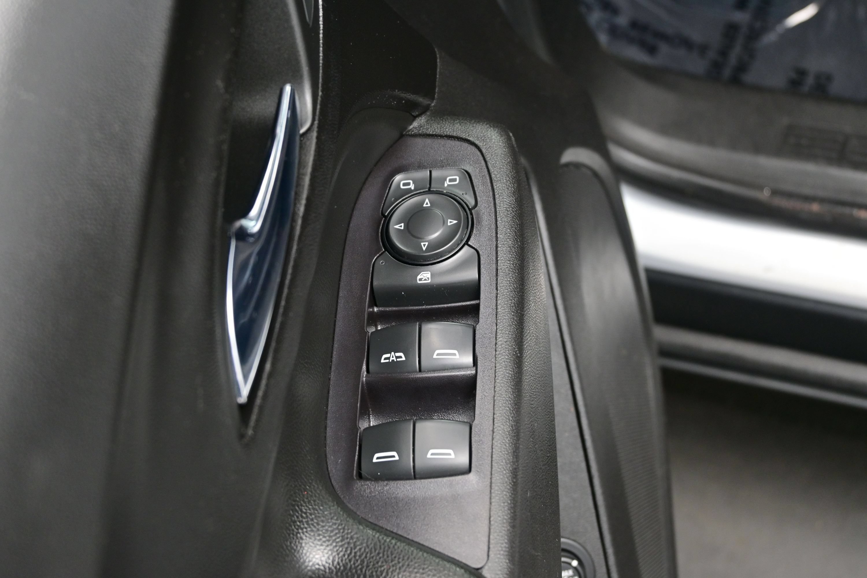 Used 2020 Chevrolet Equinox LT AWD/4WD image 10