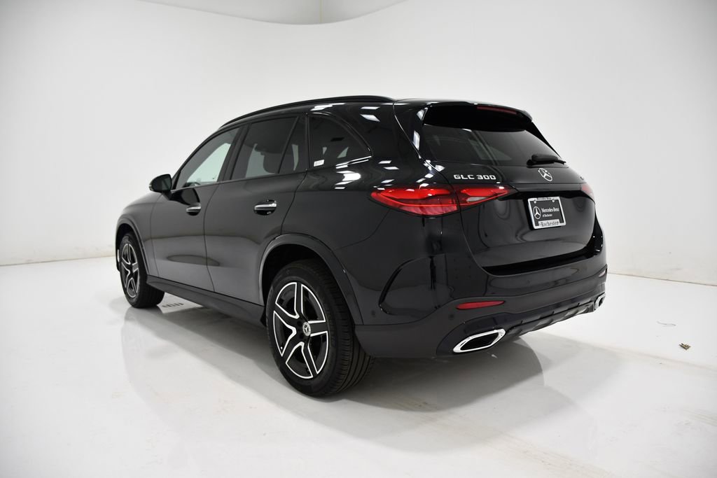 Certified 2025 Mercedes-Benz GLC 300 4MATIC image 3