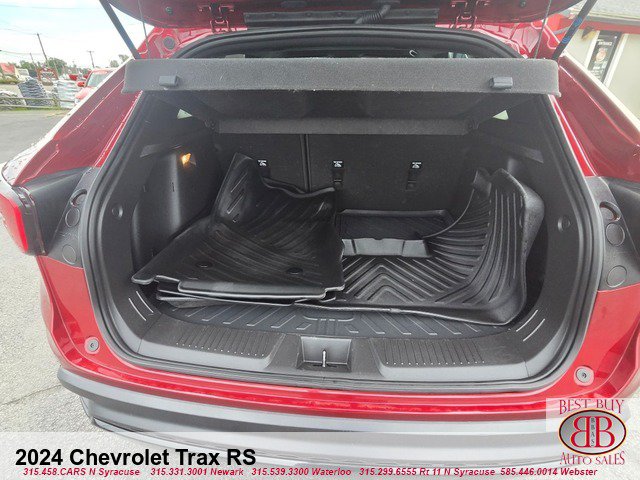Used 2024 Chevrolet Trax RS w/ Driver Confidence Package FWD image 12