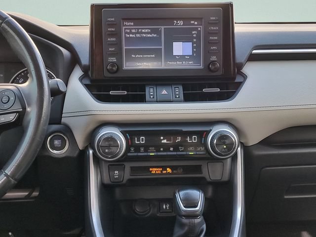 Used 2019 Toyota RAV4 XLE Premium FWD image 13