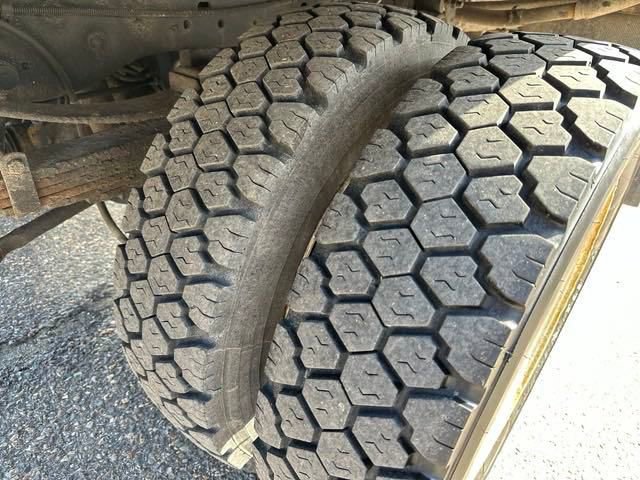 Used 2012 Ford F550 XL w/ Payload Upgrade Pkg image 23