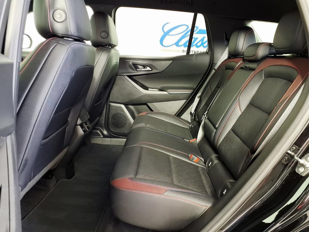 Used 2026 Chevrolet Equinox RS w/ Safety and Technology Package FWD image 8