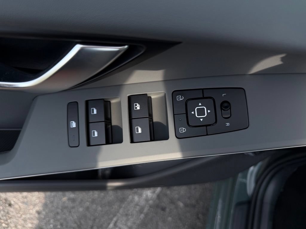 New 2026 Kia Niro EX w/ EX Premium Package FWD image 16