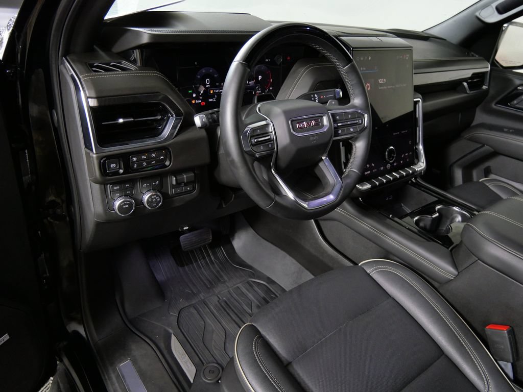 Used 2026 GMC Yukon Elevation AWD/4WD image 13
