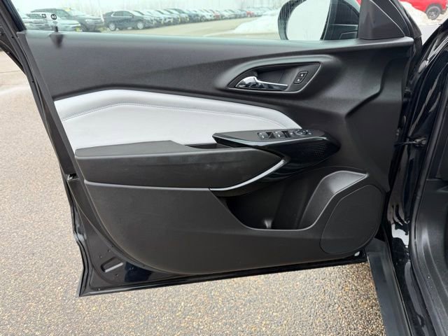 Used 2024 Chevrolet Trax LT image 22