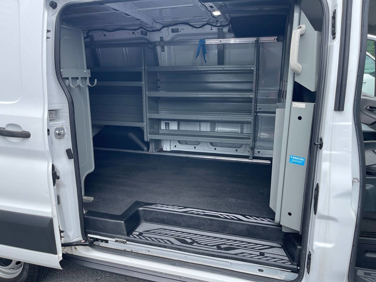 Used 2022 Ford Transit 150 Low Roof RWD image 27
