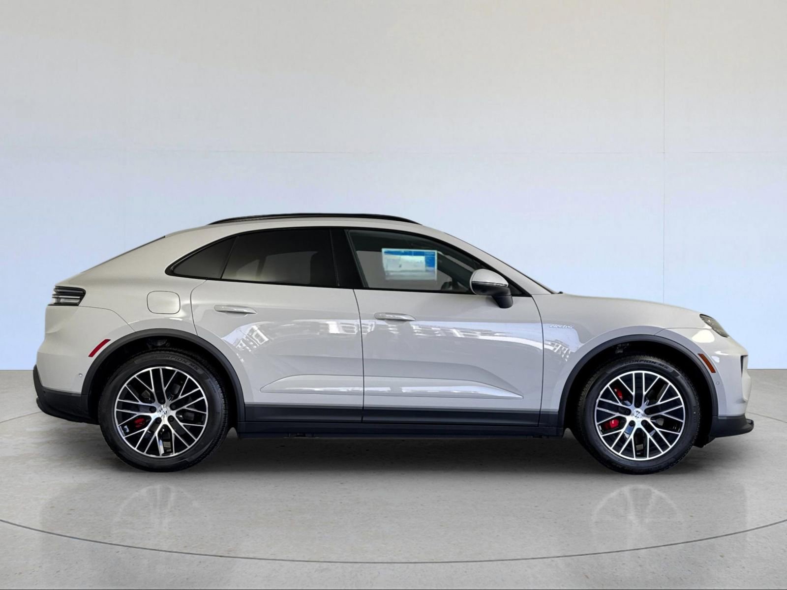 New 2026 Porsche Macan 4S Electric image 9