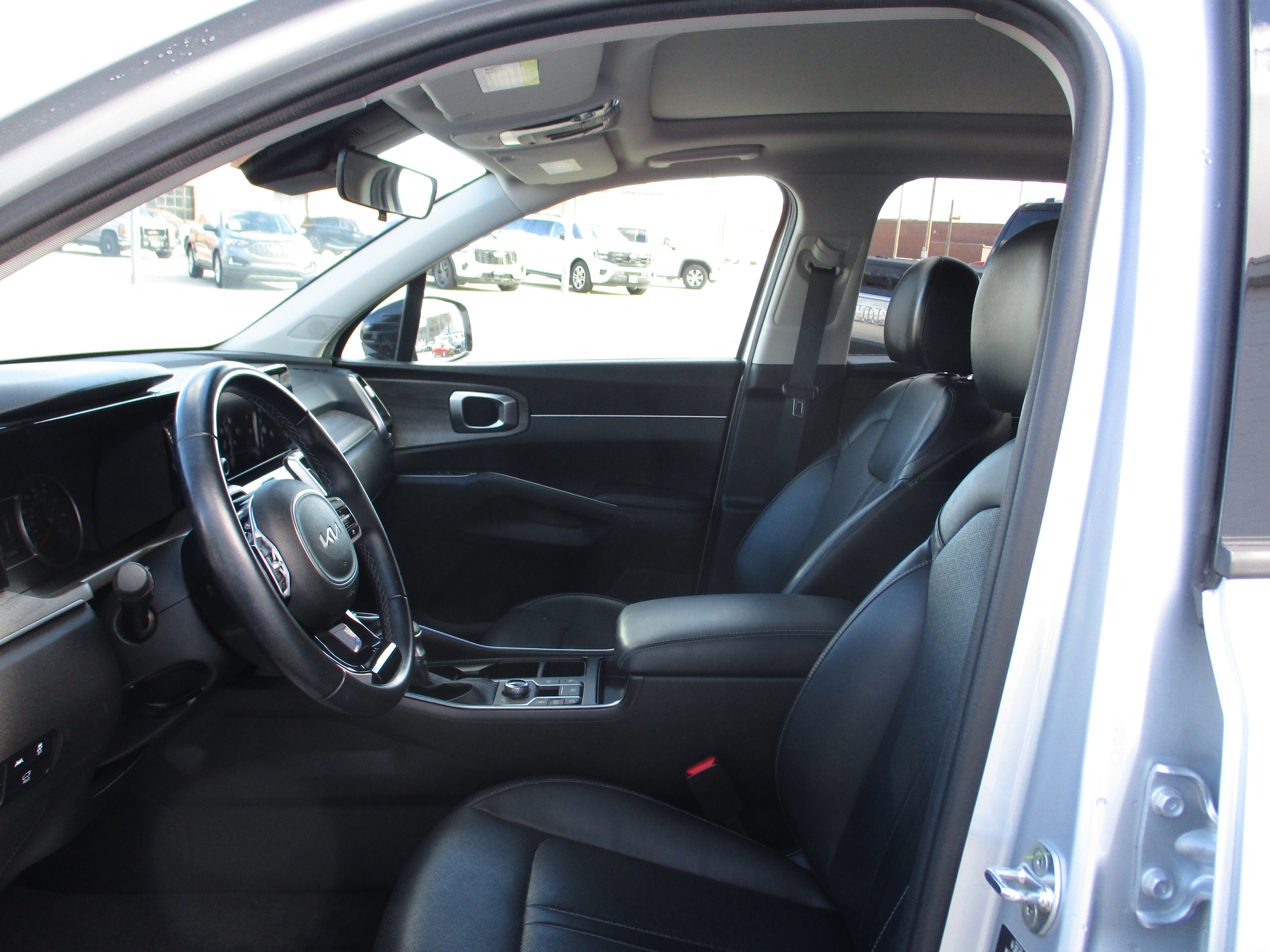 Used 2022 Kia Sorento X-Line EX image 12