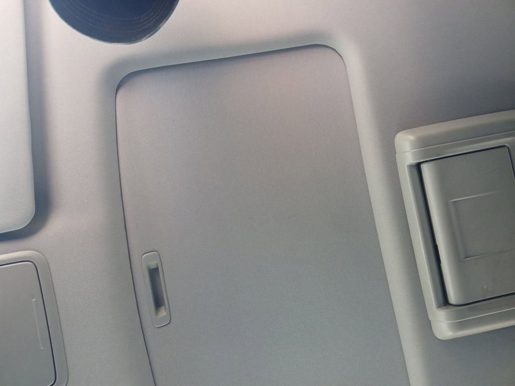 Used 2017 Honda Pilot Touring image 11