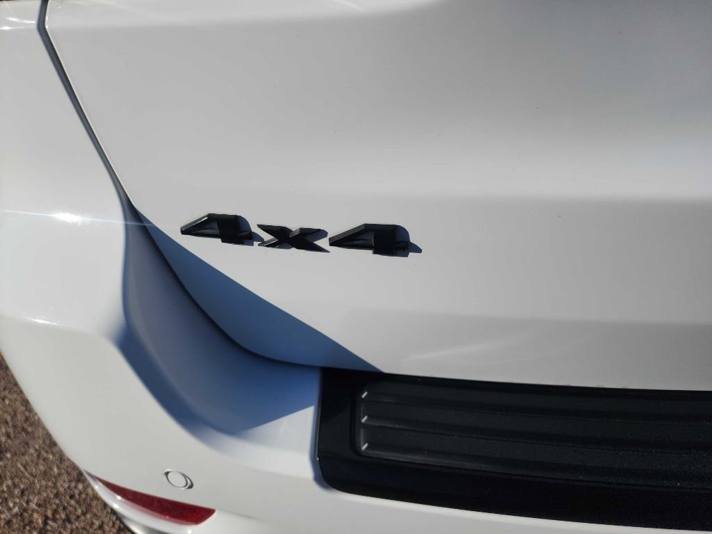 Used 2018 Jeep Grand Cherokee Laredo image 6