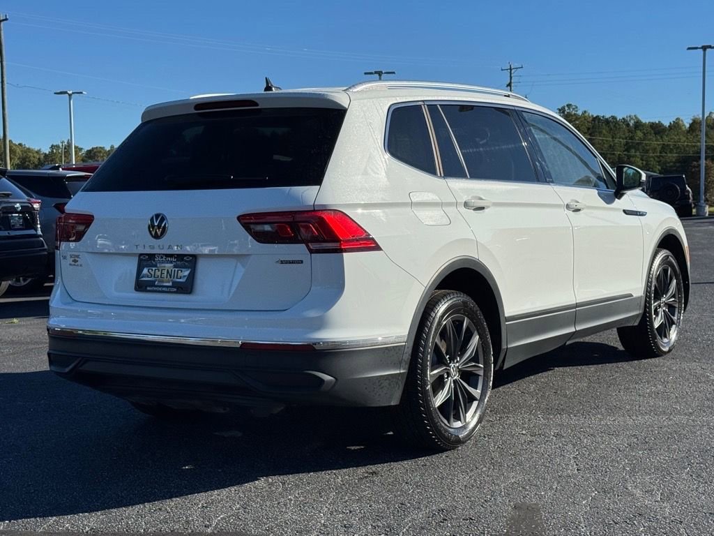 Used 2024 Volkswagen Tiguan SE image 3