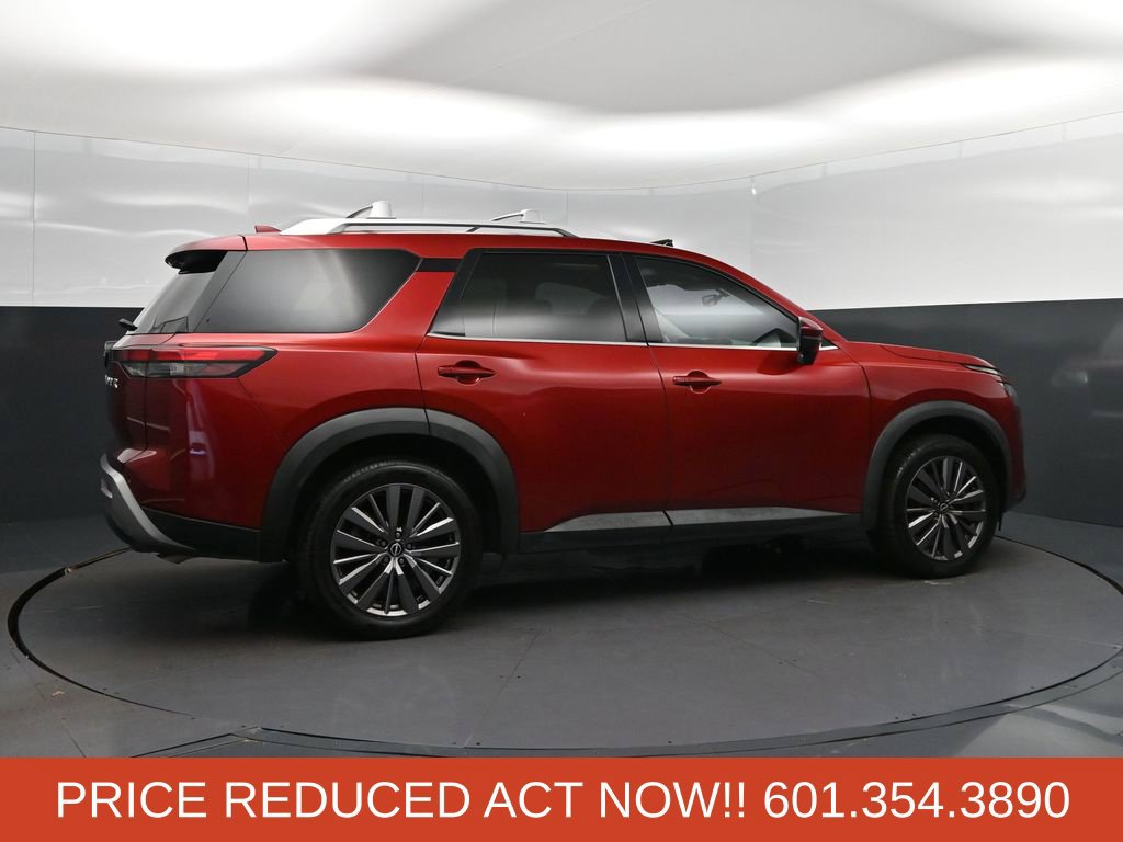Used 2023 Nissan Pathfinder SL w/ SL Premium Package FWD image 8