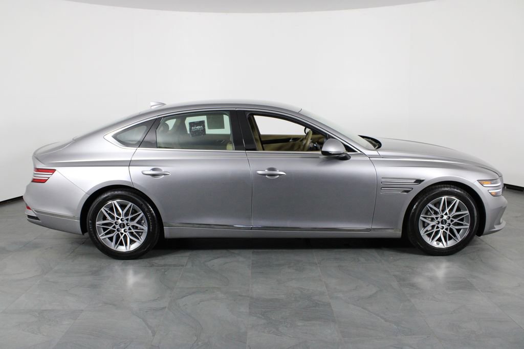 Used 2025 Genesis G80 2.5T image 13