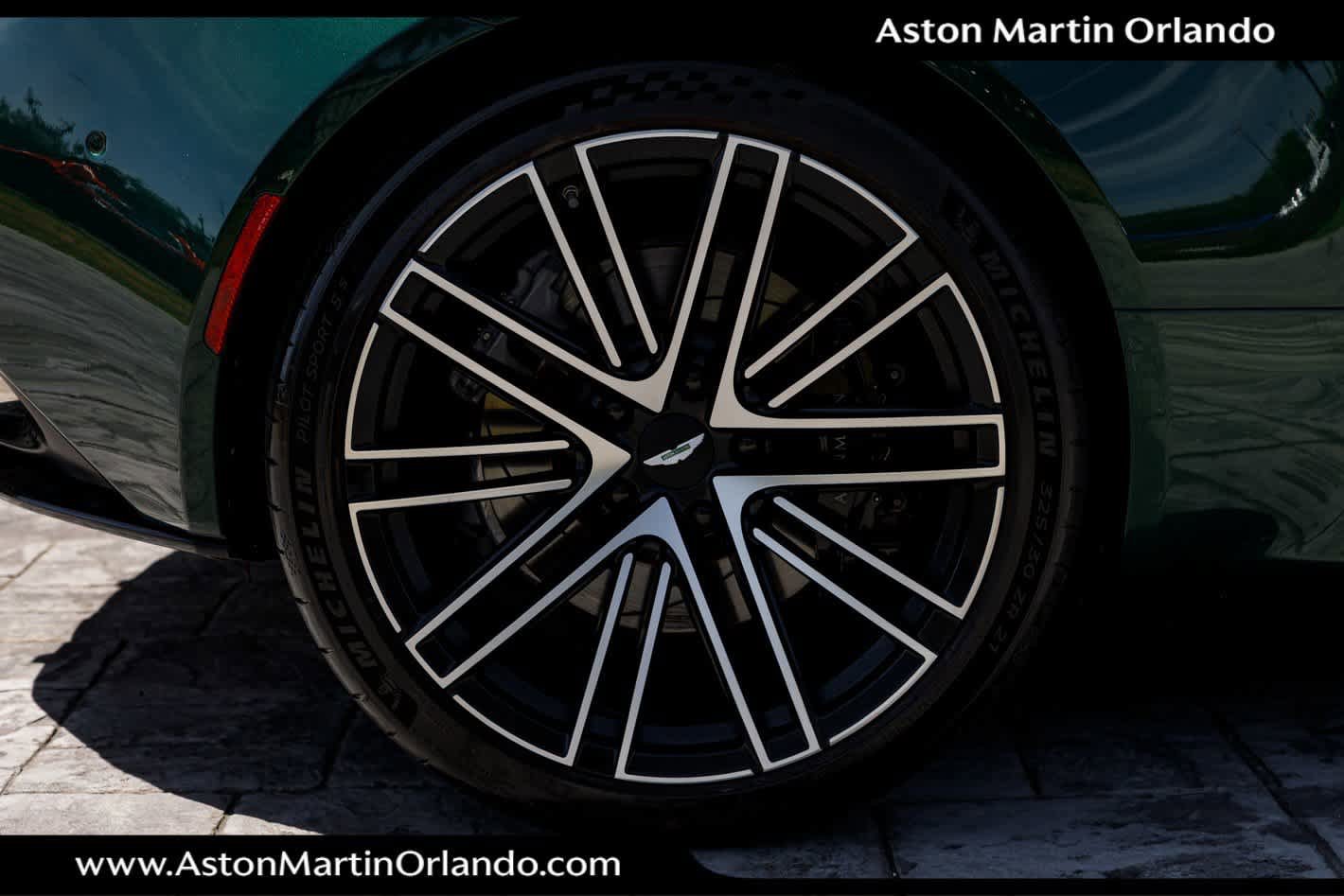 Used 2024 Aston Martin DB12 Coupe RWD image 20