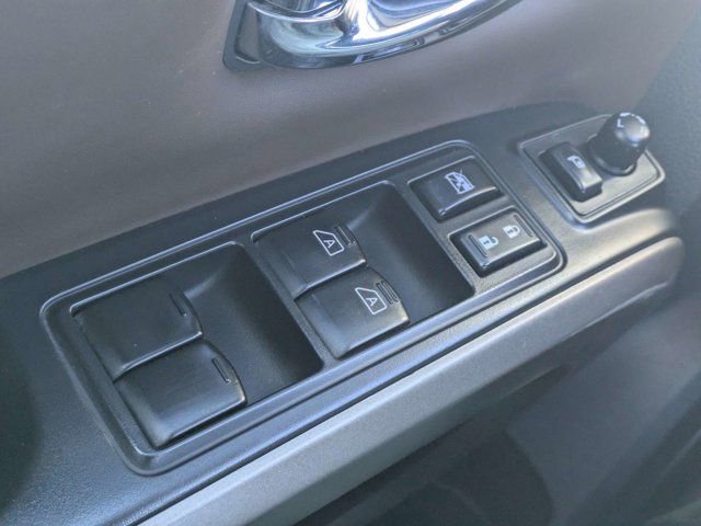 Used 2021 Nissan Titan Platinum Reserve RWD image 19