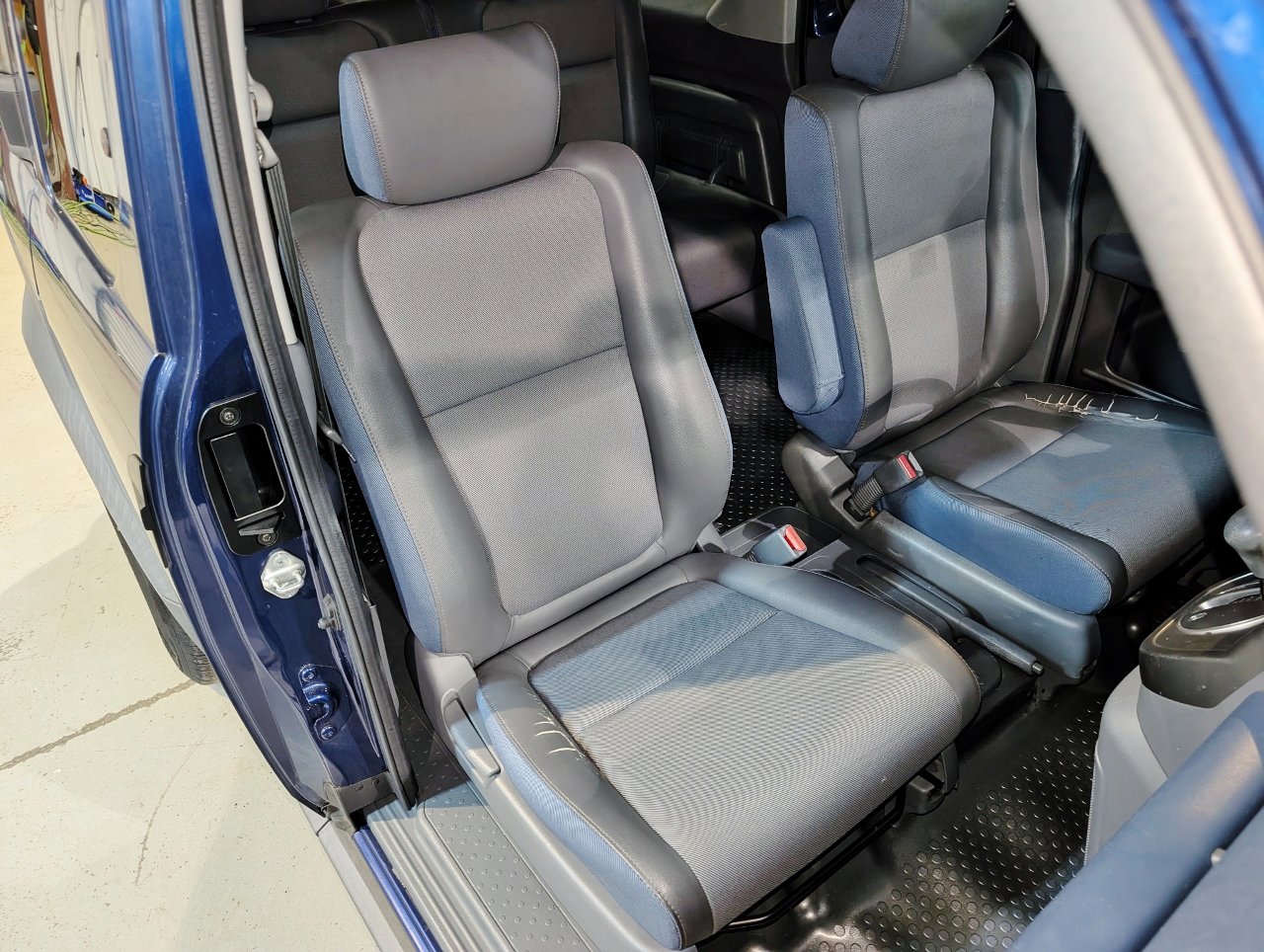 Used 2003 Honda Element EX image 28