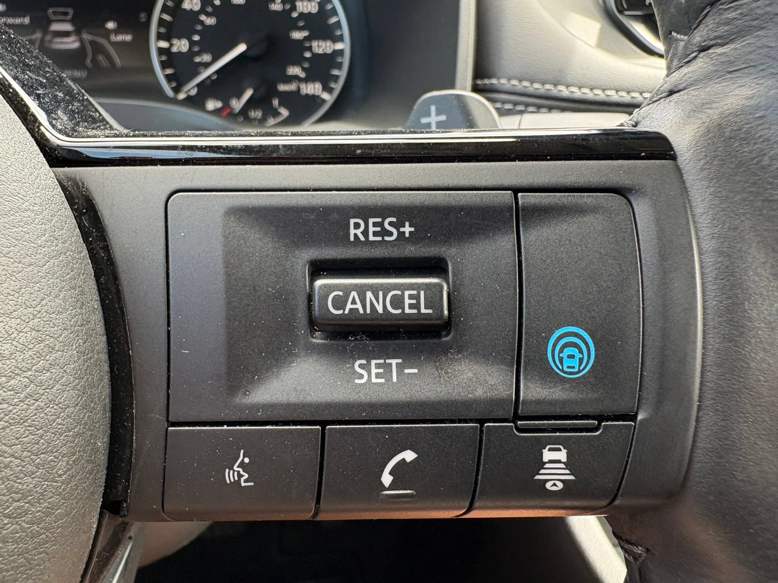 Used 2021 Nissan Rogue SV w/ Premium Package AWD/4WD image 16