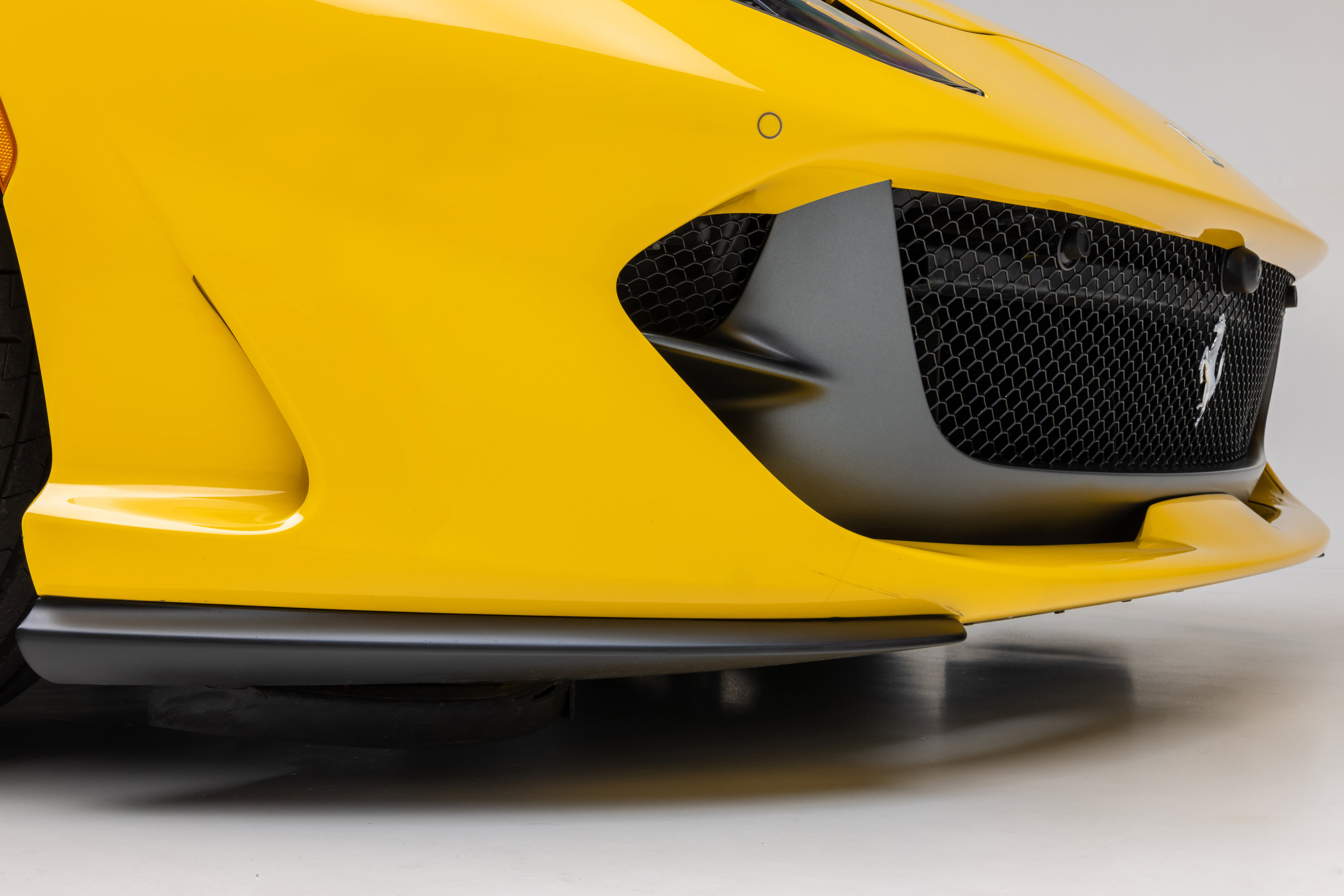 Used 2019 Ferrari 812 Superfast image 15