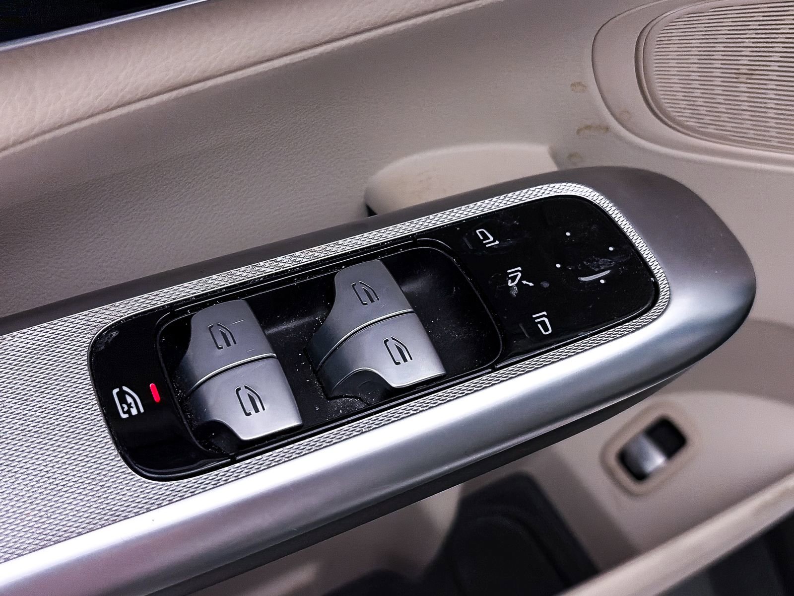 Used 2023 Mercedes-Benz GLC 300 image 17