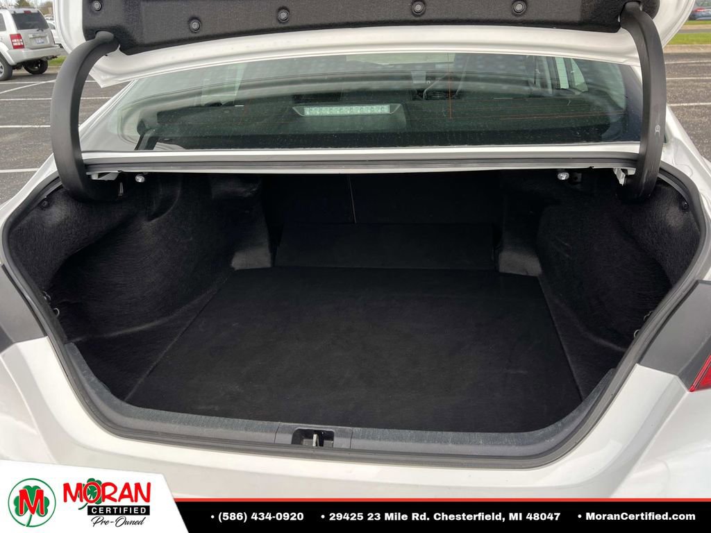Used 2024 Toyota Camry SE FWD image 11