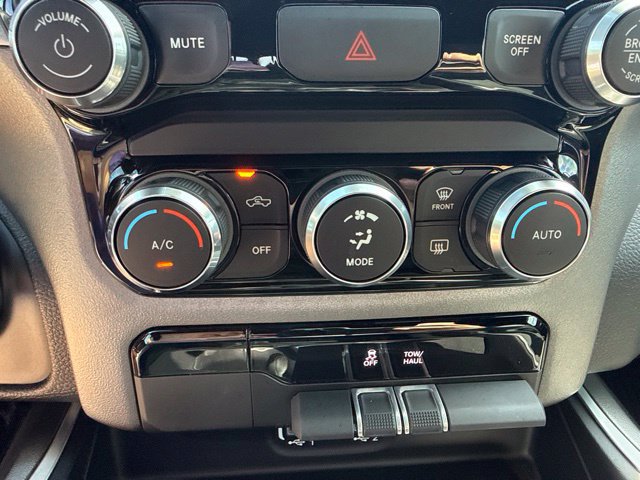 Used 2022 RAM 1500 Big Horn AWD/4WD image 42