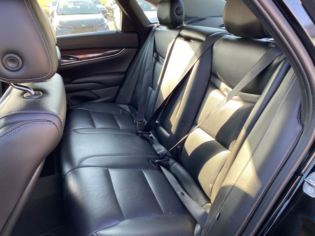 Used 2015 Cadillac XTS Luxury image 25