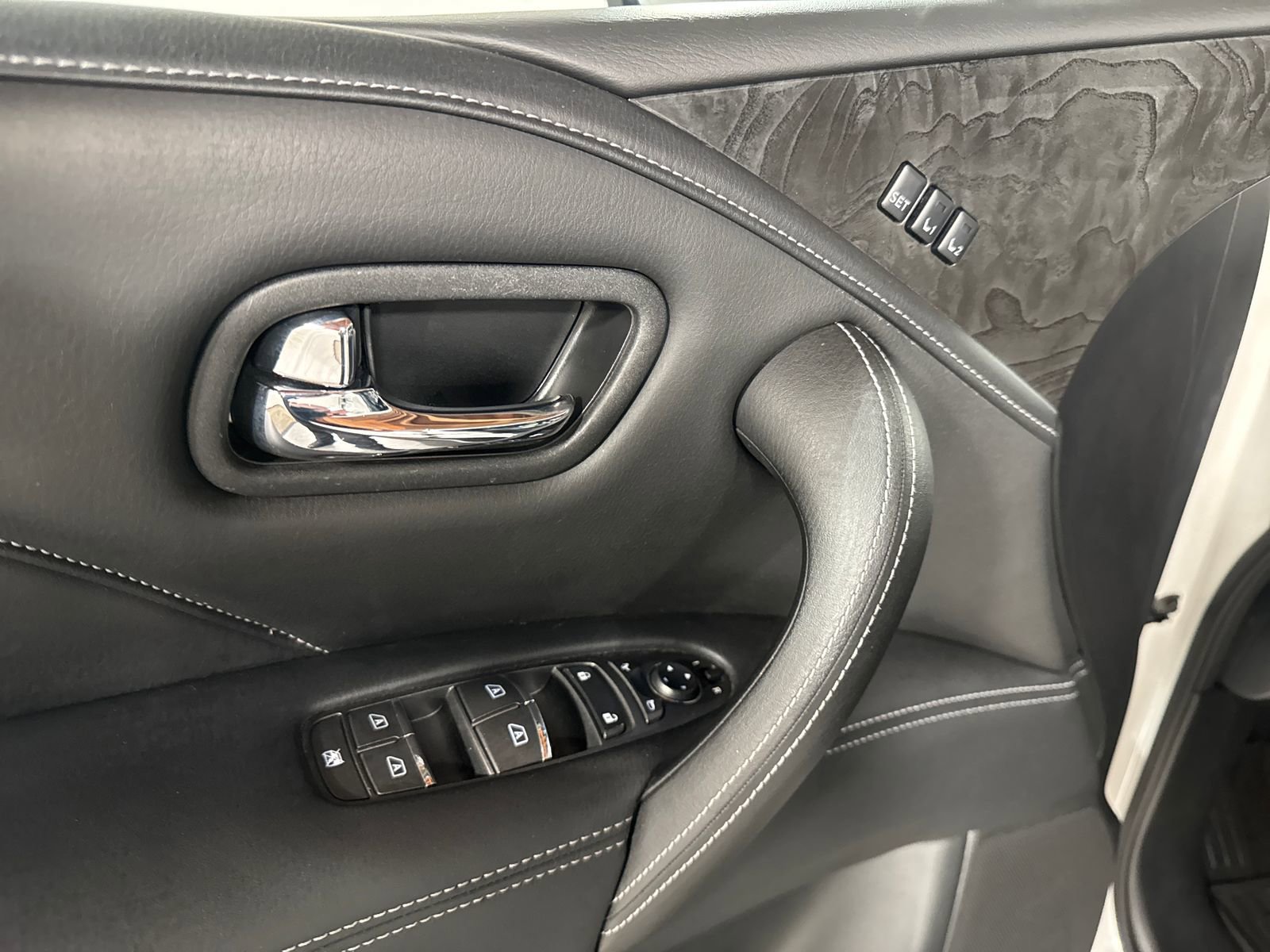 Used 2020 INFINITI QX80 Luxe w/ Edition 30 Package AWD/4WD image 16