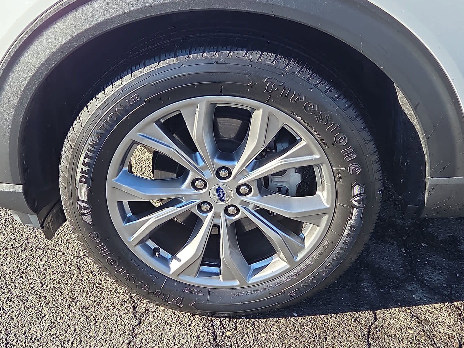 Used 2022 Ford Explorer Limited w/ Equipment Group 301A image 9