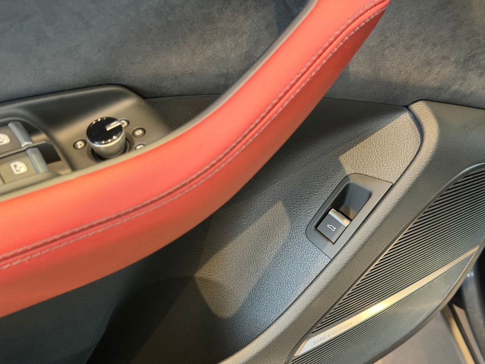 New 2026 Audi SQ7 Premium Plus image 21