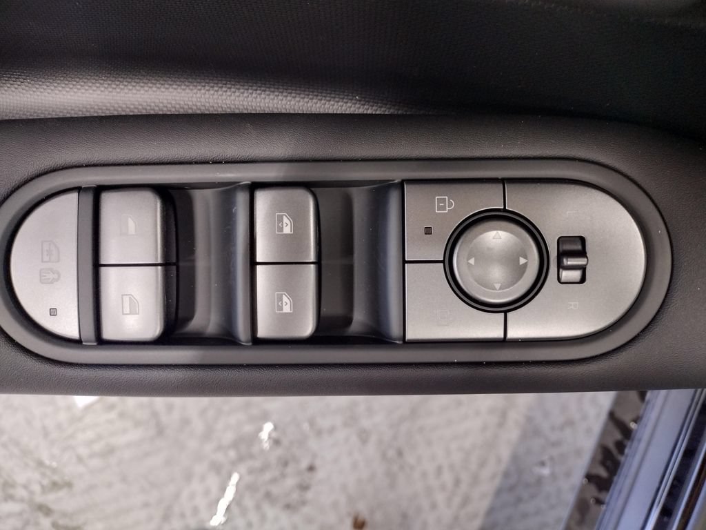 New 2026 Hyundai Ioniq 5 SEL AWD/4WD image 18