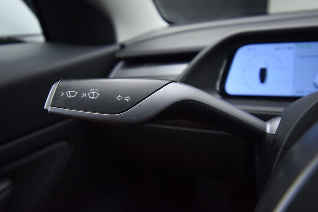 Used 2018 Tesla Model 3 Long Range image 31