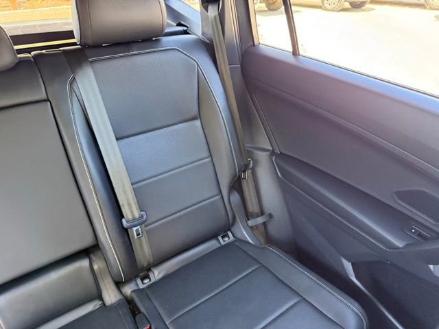 Used 2021 Volkswagen Tiguan SE R-Line AWD/4WD image 48