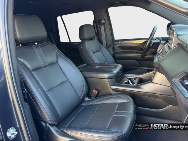 Used 2022 Chevrolet Tahoe RST w/ Luxury Package AWD/4WD image 11