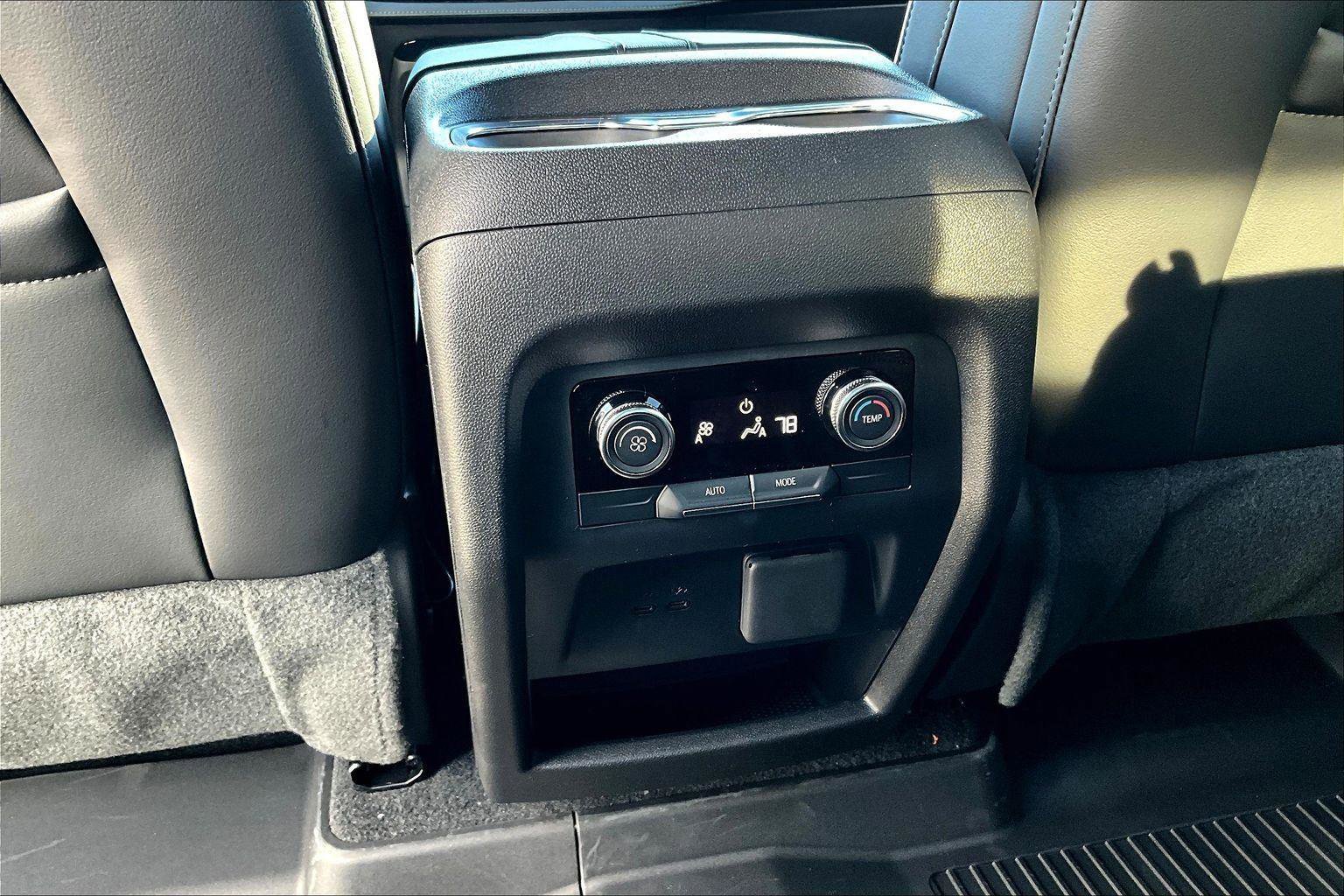 New 2026 Buick Enclave Preferred w/ Power Package image 12