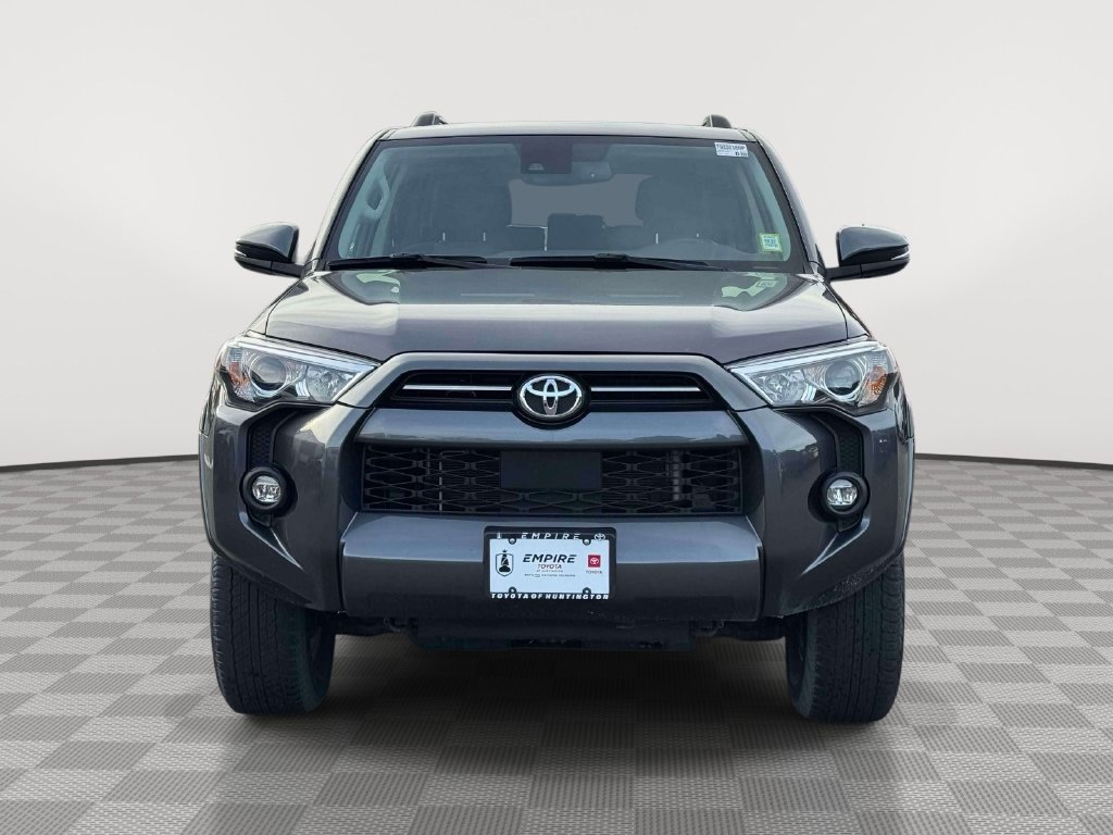 Used 2023 Toyota 4Runner SR5 Premium w/ Moonroof Package AWD/4WD image 2