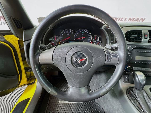 Used 2007 Chevrolet Corvette Coupe w/ Preferred Equipment Group RWD image 9