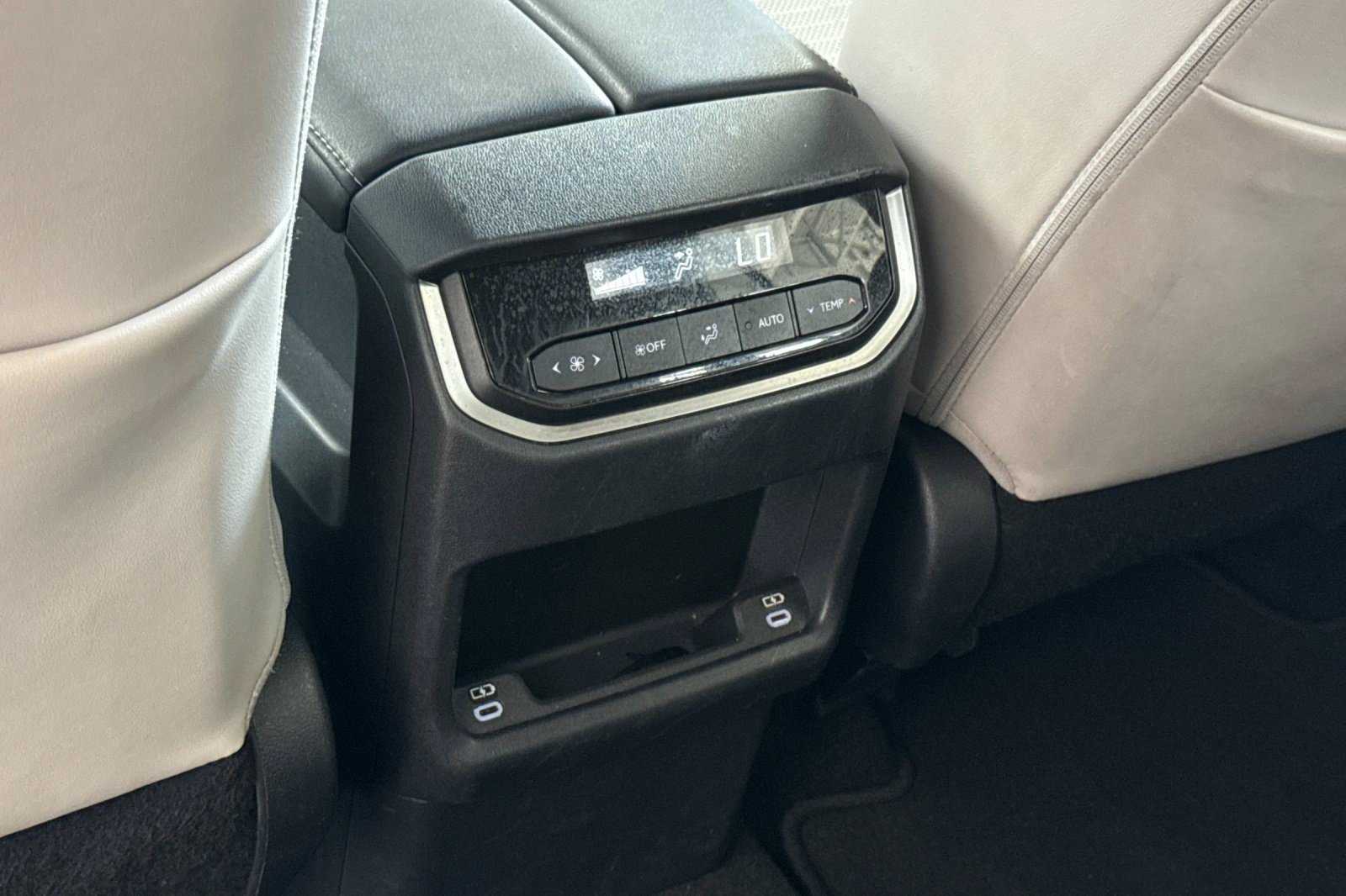 Used 2024 Lexus TX 350 AWD w/ Technology Package image 16