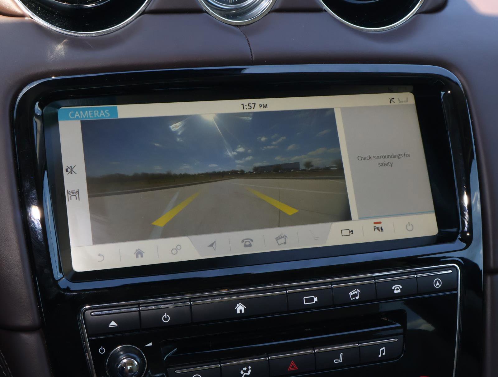 Used 2018 Jaguar XJ L Portfolio image 26