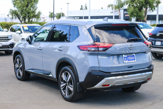 Used 2023 Nissan Rogue Platinum w/ Platinum Premium Package FWD image 8