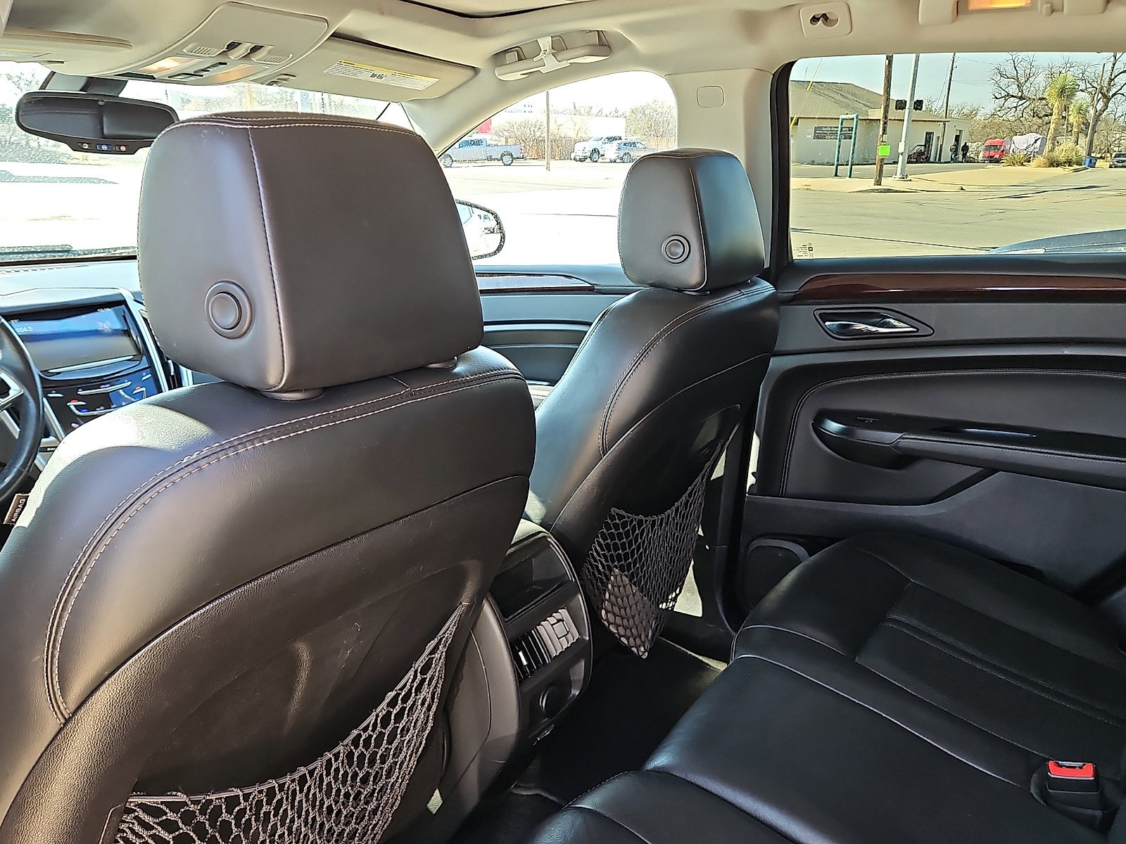 Used 2015 Cadillac SRX Luxury image 9