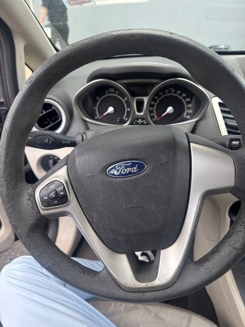 Used 2012 Ford Fiesta SE FWD image 21
