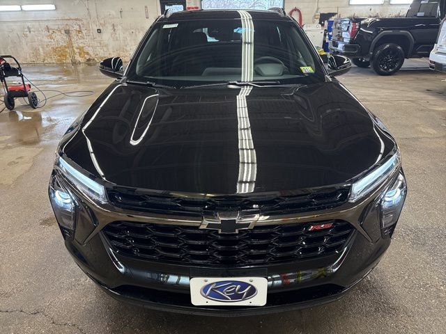 New 2026 Chevrolet Trax RS w/ Sunroof Package image 2