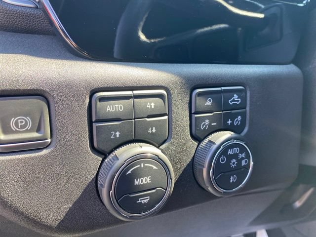 Used 2024 Chevrolet Silverado 2500 High Country AWD/4WD image 23