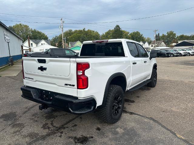 Used 2026 Chevrolet Silverado 1500 ZR2 w/ Dark Appearance Package AWD/4WD image 3
