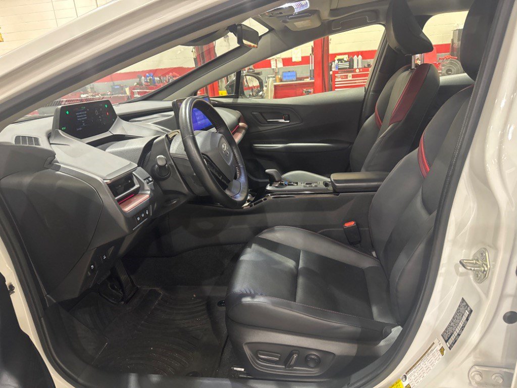 Certified 2023 Toyota Prius Prime FWD image 39