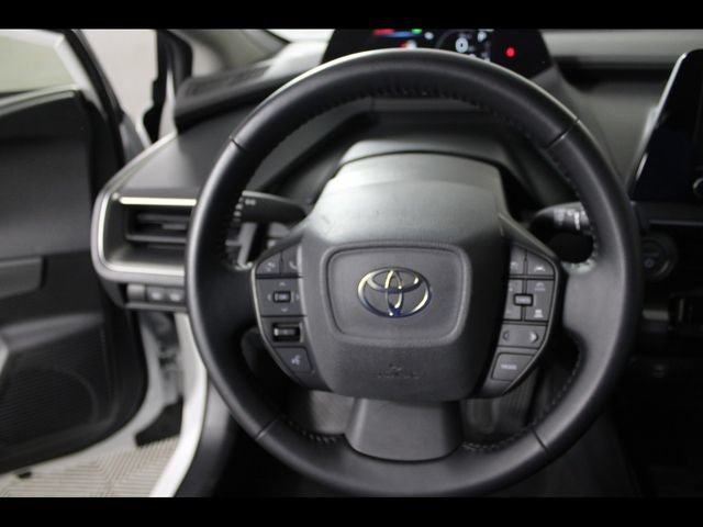 Used 2025 Toyota Prius LE FWD image 21